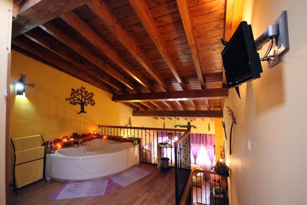 Casa Rural Luna Rosa Lancharejo Екстериор снимка